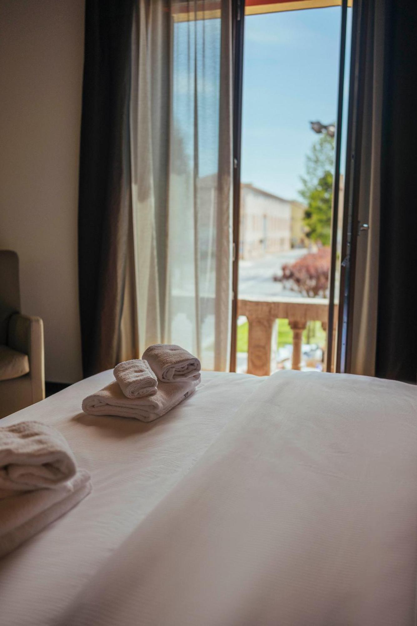 Hotel Palazzo Paradiso Meduna di Livenza المظهر الخارجي الصورة